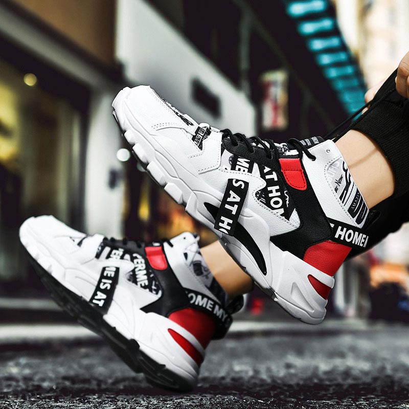 Yoga In Fitness First - Große Größe High Top Chunky Mann