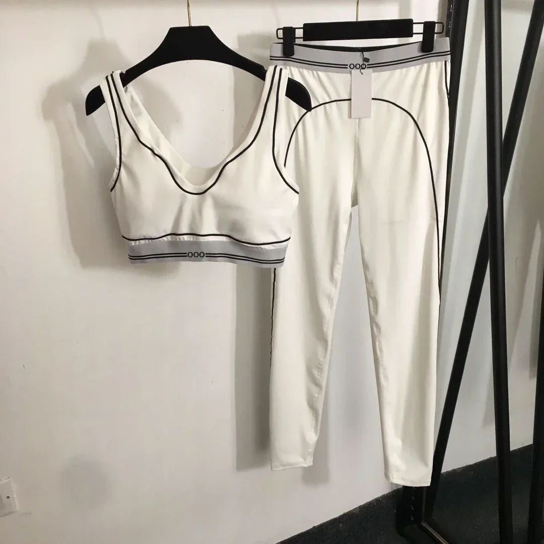 Tanktop und Hose Zweiteiliges  – Yoga Fitness Top Bewertung und Preis