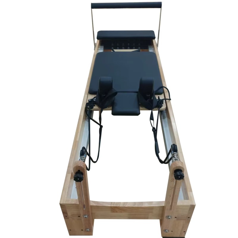 Pilates-Reformer aus massivem  – Yoga Health & Fitness Centre Bewertung und Preis