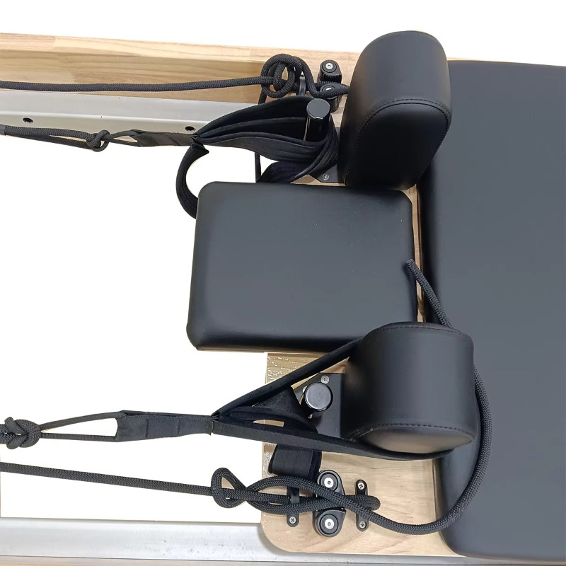 Pilates-Reformer aus massivem  – Yoga Health & Fitness Centre Bewertung und Preis